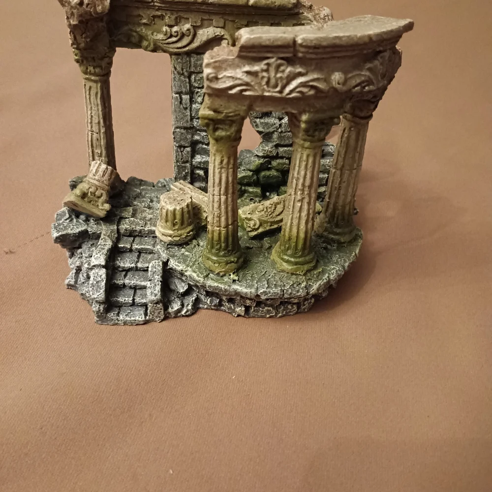 Mini ruins